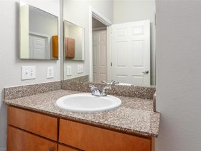 2502 Leon ST 305, Austin TX 78705