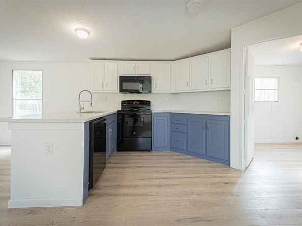 21504 Coyote TRL, Lago Vista TX 78645