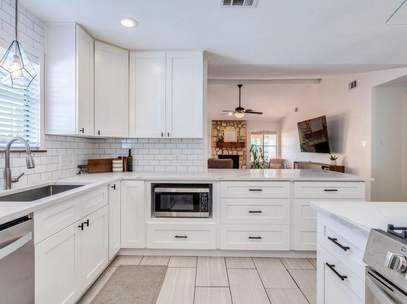 9813 Willers WAY, Austin TX 78748