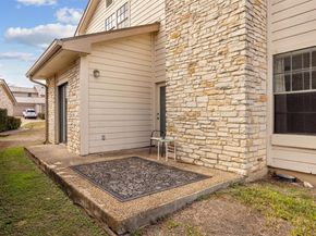 2201 Lakeway BLVD 39, Lakeway TX 78734