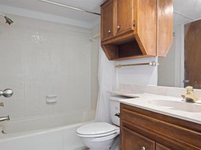 2201 Lakeway BLVD 39, Lakeway TX 78734