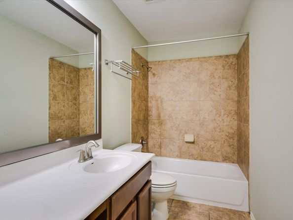 6203 Aviara DR E9, Austin TX 78735