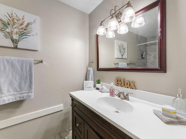 2311 Burleson RD A B, Austin TX 78741