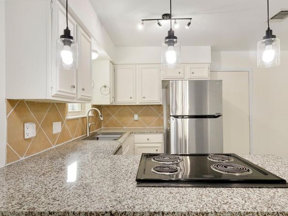 1008 Ridgeline DR, Round Rock TX 78664