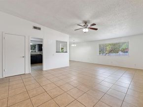 1207 W Rundberg LN, Austin TX 78758