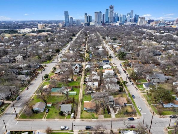 66 Anthony ST, Austin TX 78702