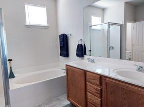 8518 Cahill DR 43, Austin TX 78729