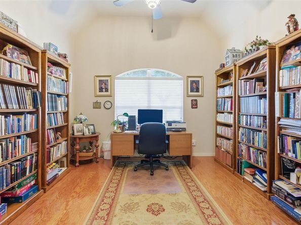 2508 Tumbling River DR, Leander TX 78641