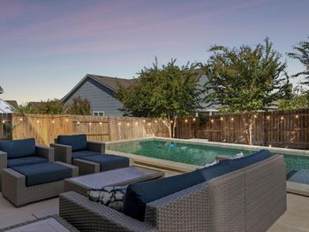 7808 Glover DR