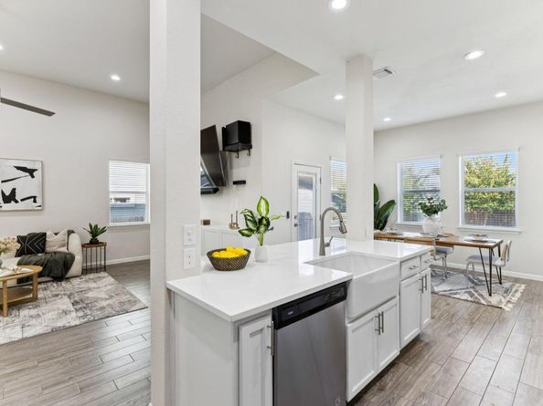 7808 Glover DR, Austin TX 78744