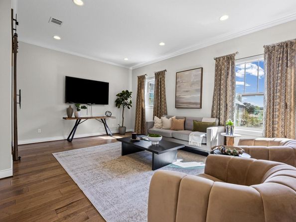 1112 Highknoll LN, Georgetown TX 78628