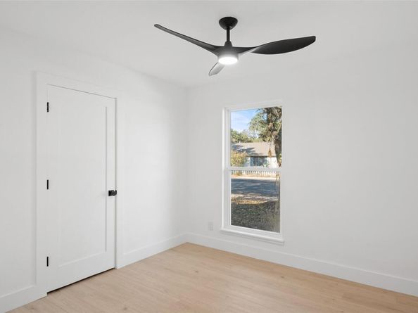 7729 Croftwood DR, Austin TX 78749