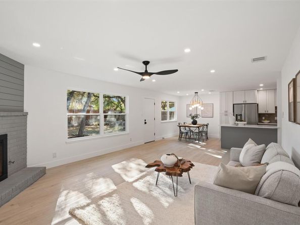 7729 Croftwood DR, Austin TX 78749