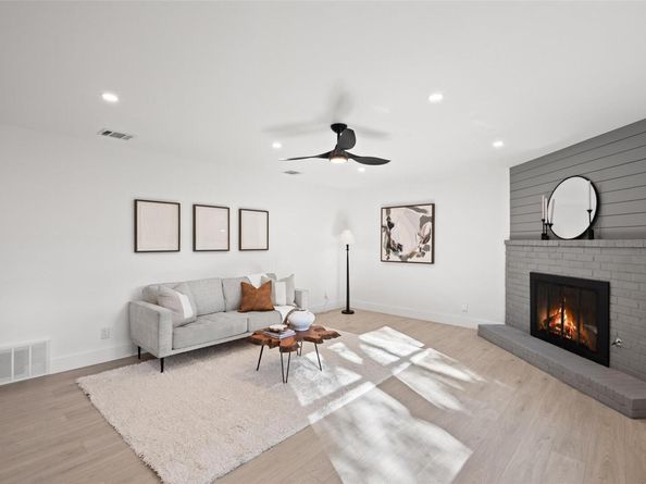 7729 Croftwood DR, Austin TX 78749