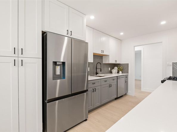 7729 Croftwood DR, Austin TX 78749