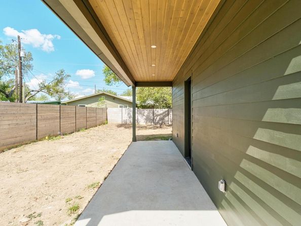 5203 Star Light TER 2, Austin TX 78721
