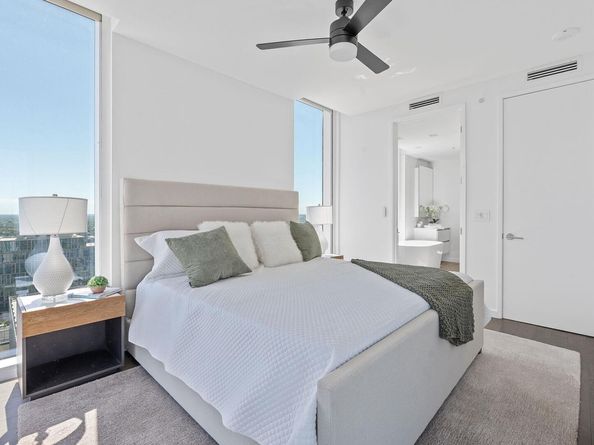 313 W 17th ST 2301, Austin TX 78701