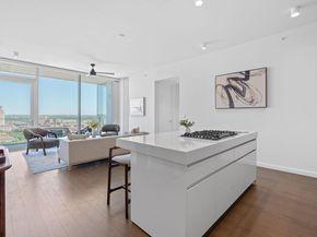 313 W 17th ST 2301, Austin TX 78701