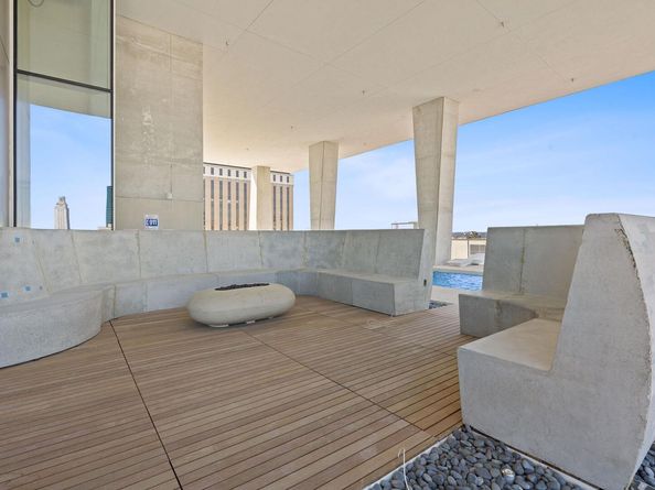 313 W 17th ST 2301, Austin TX 78701