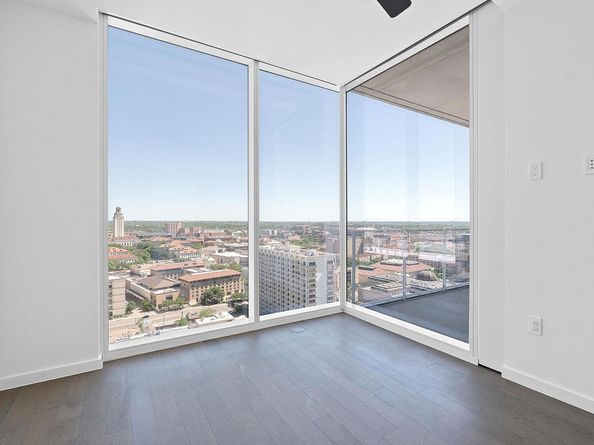 313 W 17th ST 2301, Austin TX 78701
