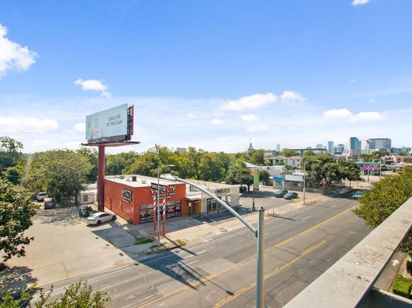 3016 Guadalupe ST 307, Austin TX 78705