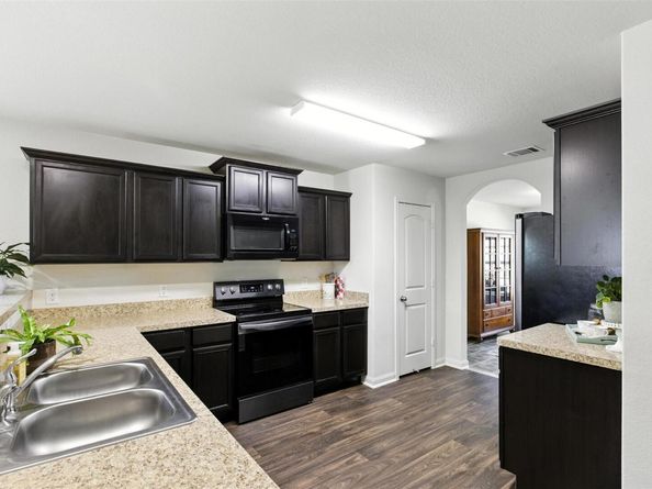 228 Continental Ave, Liberty Hill TX 78642
