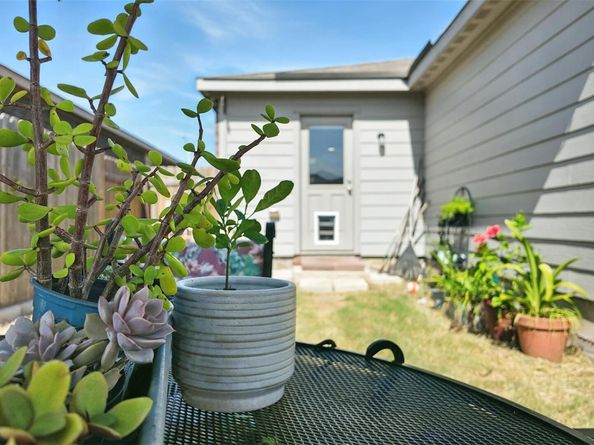 228 Continental Ave, Liberty Hill TX 78642