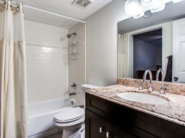 501 W 26th ST 105, Austin TX 78705