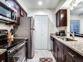 501 W 26th ST 105, Austin TX 78705