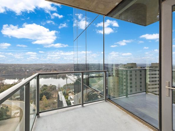 44 East Ave 1210, Austin TX 78701