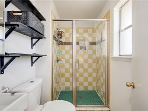 2004 Abbey CIR, Austin TX 78727