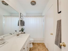 2004 Abbey CIR, Austin TX 78727