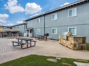 2401 Manor RD 113, Austin TX 78722