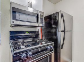 2401 Manor RD 113, Austin TX 78722