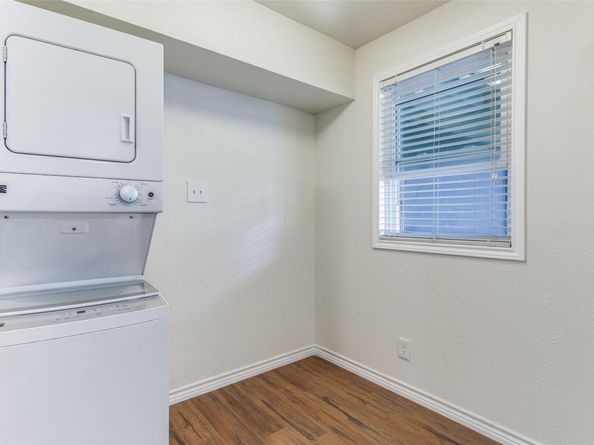 2401 Manor RD 113, Austin TX 78722