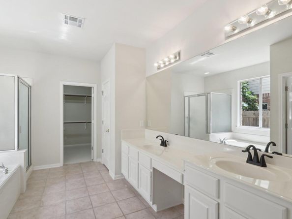 2616 Henley DR, Round Rock TX 78681
