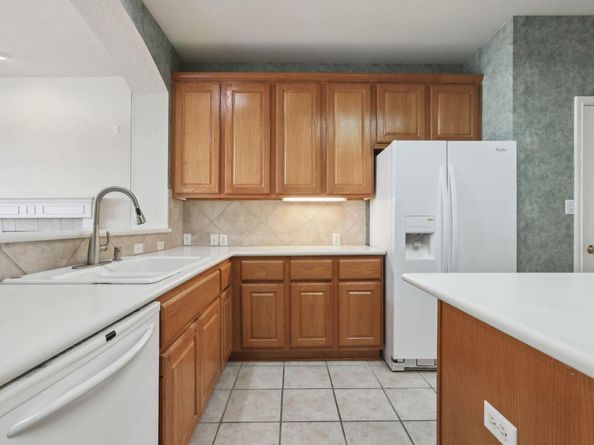 2616 Henley DR, Round Rock TX 78681