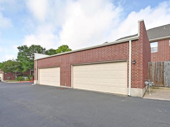 5515 Davis LN 32, Austin TX 78749