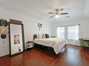 5515 Davis LN 32, Austin TX 78749