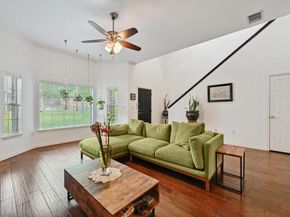 5515 Davis LN 32, Austin TX 78749