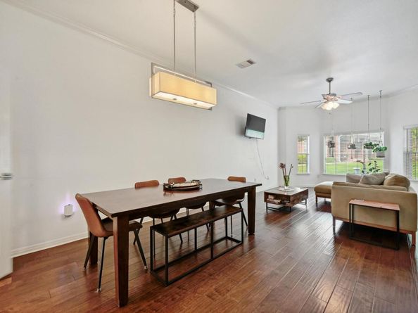 5515 Davis LN 32, Austin TX 78749