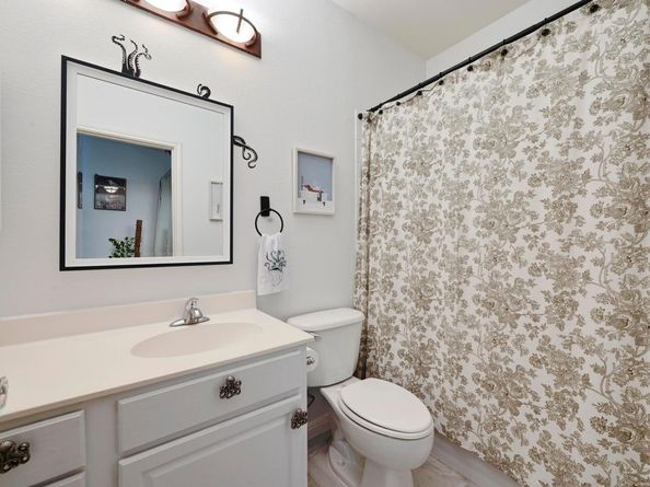 5515 Davis LN 32, Austin TX 78749