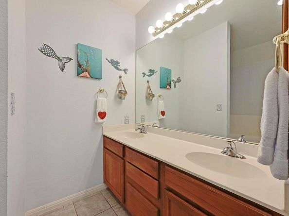 5515 Davis LN 32, Austin TX 78749