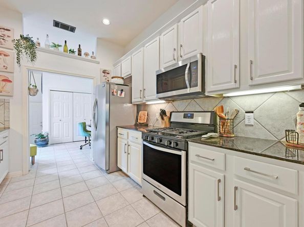 5515 Davis LN 32, Austin TX 78749