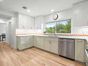 12422 Deer TRAK, Austin TX 78727