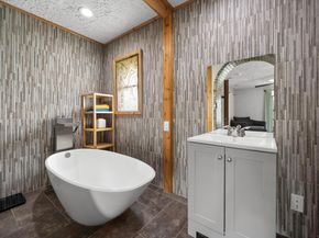 12422 Deer TRAK, Austin TX 78727