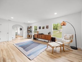 12422 Deer TRAK, Austin TX 78727