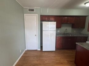 2206 Mission Hill CIR 101104, Austin TX 78741