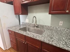 2206 Mission Hill CIR 101104, Austin TX 78741