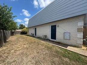 2206 Mission Hill CIR 101104, Austin TX 78741